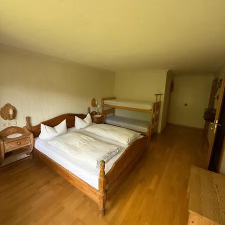 Haeusl Am Roan Reutte Hoefen * Hofen