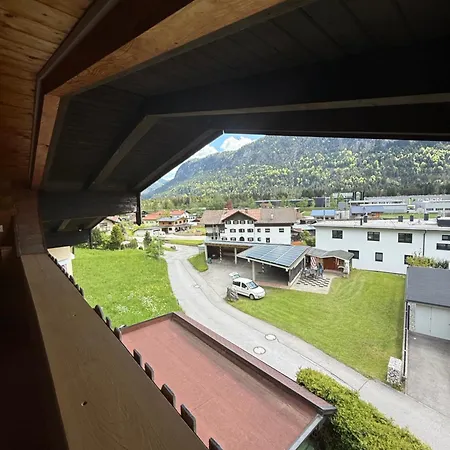 Haeusl Am Roan Reutte Hoefen